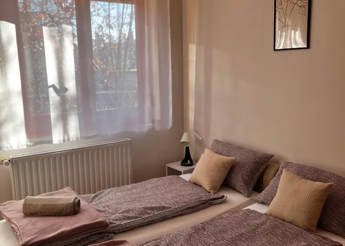 Brody 51 53 Апартаменты