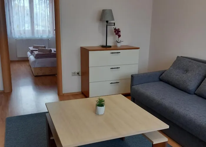 Brody 51 53 Апартаменты