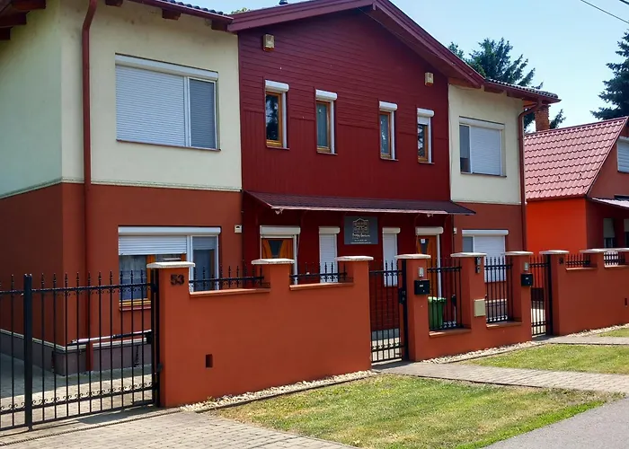Brody 51 53 Апартаменты
