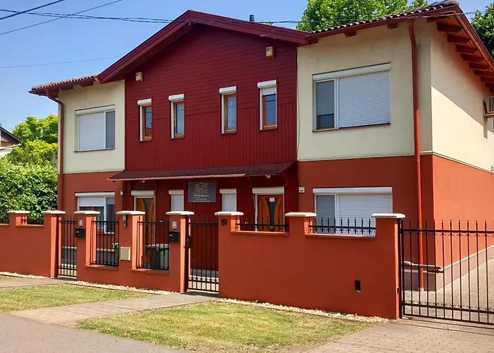 Апартаменты Brody 51 53 *